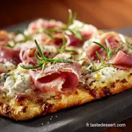 Pizza Jambon Ch&egrave;vre &agrave; la Cr&egrave;me Recette Facile et P&acirc;te Croustillante